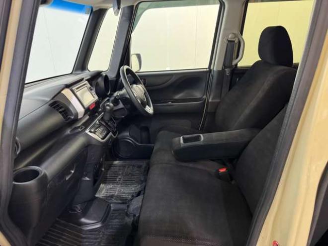 N-BOXG Lパッケージ 4WD　プッシュスタート　TV　Bカメラ　Pスライド 660