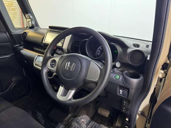 N-BOXG Lパッケージ 4WD　プッシュスタート　TV　Bカメラ　Pスライド 660