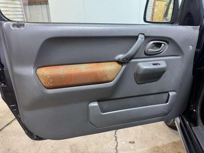 ジムニーKANSAI 4WD　夏冬タイヤ　下廻り防錆塗装済 660