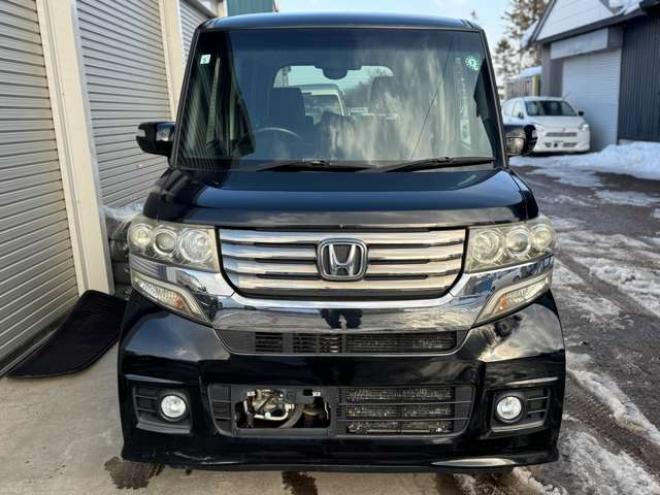 N-BOXカスタムG 4WD　スマートキー　ナビ　TV　リアモニター 660