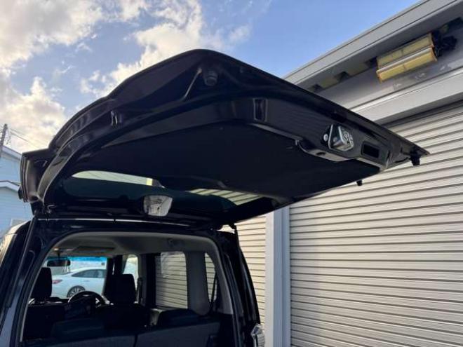 N-BOXカスタムG 4WD　スマートキー　ナビ　TV　リアモニター 660