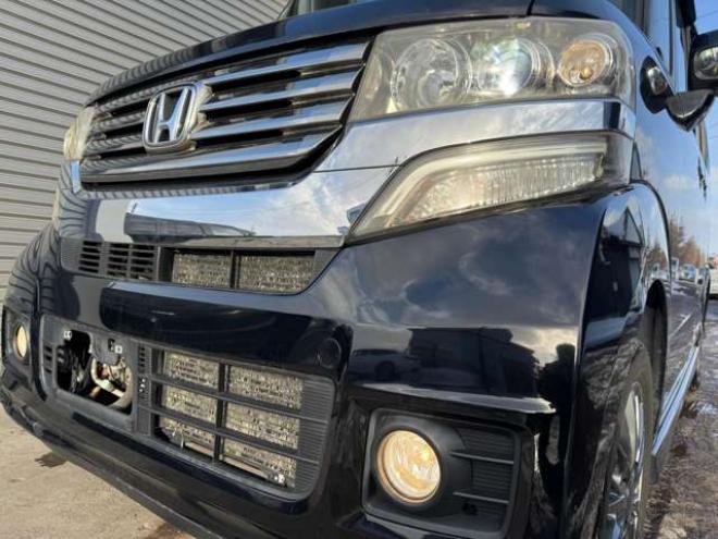 N-BOXカスタムG 4WD　スマートキー　ナビ　TV　リアモニター 660