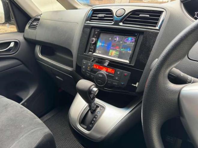 セレナ2.0 20S 4WD　ナビ　TV　Bluetooth　Bカメラ　クルコン　後期型 2000