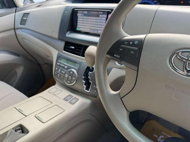 エスティマハイブリッド2.4 X 4WD　ナビ　TV　Bカメラ　フリップダウン 2400