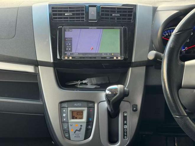 ステラカスタムRS 4WD　ナビ　TV　Bluetooth　HID 660