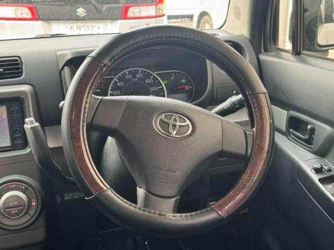 ピクシススペースカスタム X 4WD　夏冬タイヤ　ナビ　TV　HID　Bluetooth 660