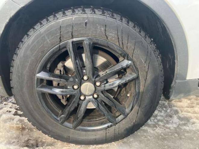 フォードクーガ タイタニアム 4WD　 2500