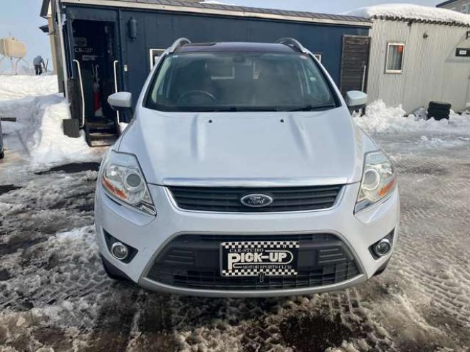 フォードクーガ タイタニアム 4WD　 2500