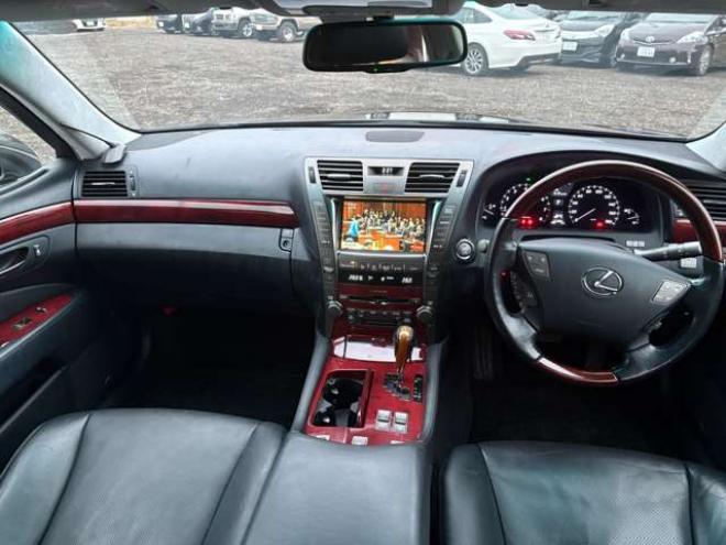 レクサスLS 460 Iパッケージ　 2WD 4600