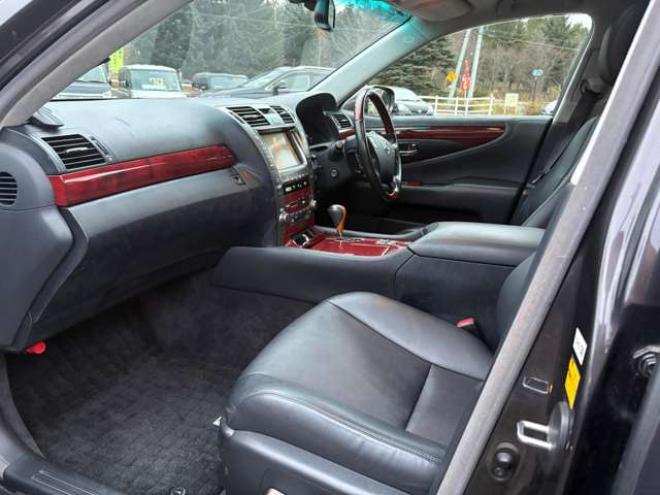 レクサスLS 460 Iパッケージ　 2WD 4600