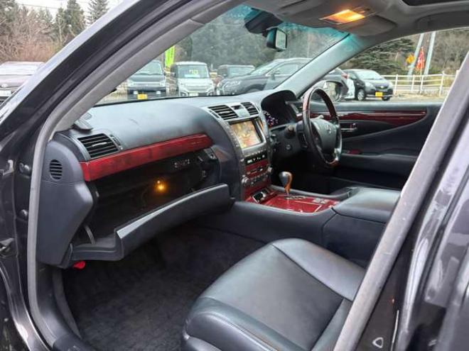 レクサスLS 460 Iパッケージ　 2WD 4600