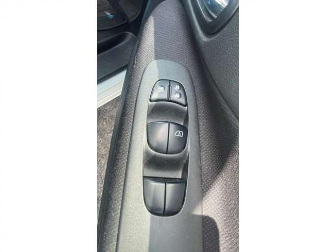 セレナ2.0 20X Vセレクション+Safety 4WD　 2000