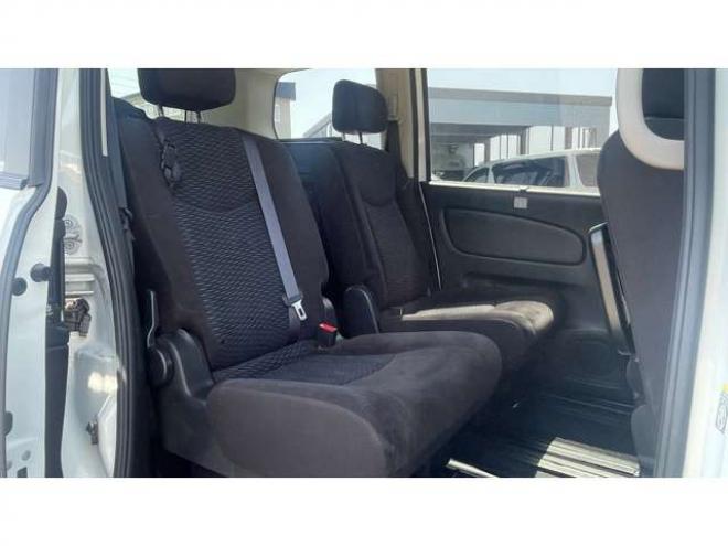 セレナ2.0 20X Vセレクション+Safety 4WD　 2000