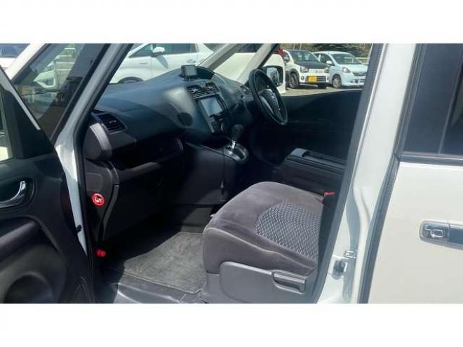 セレナ2.0 20X Vセレクション+Safety 4WD　 2000