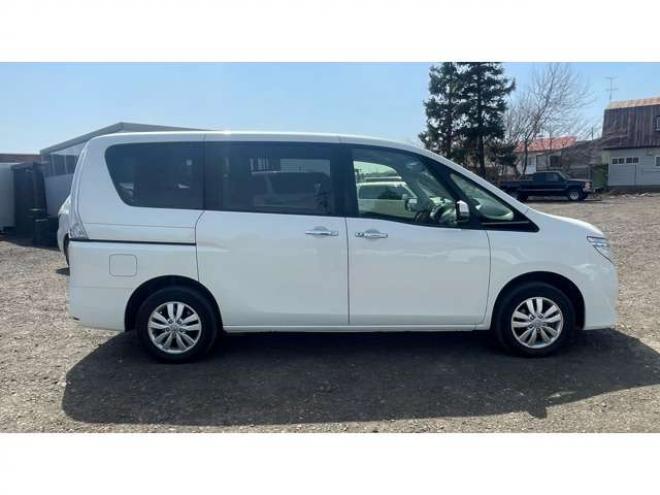 セレナ2.0 20X Vセレクション+Safety 4WD　 2000