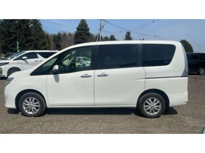 セレナ2.0 20X Vセレクション+Safety 4WD　 2000