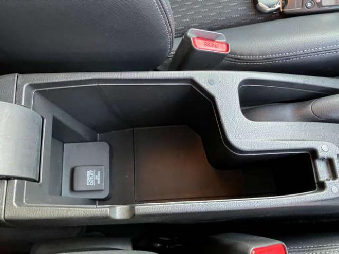 フィット1.5 ハイブリッド Lパッケージ 4WD　 1500