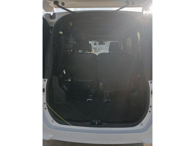 ヴォクシーZキラメキ3 4WD 2000 5Dr