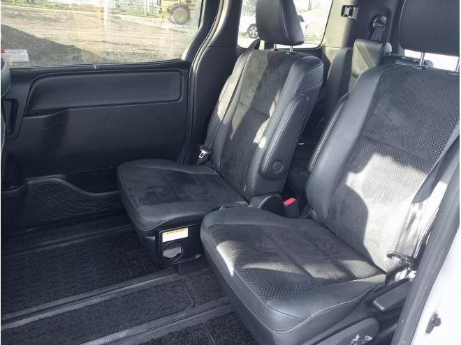 ヴォクシーZキラメキ3 4WD 2000 5Dr