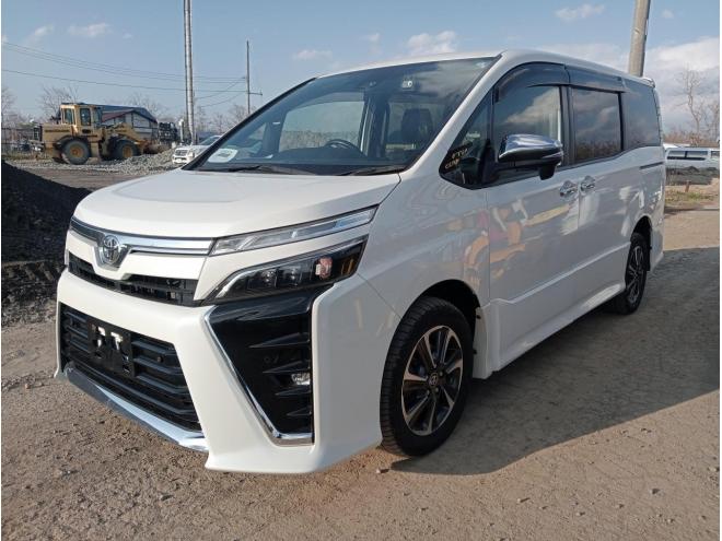 ヴォクシーZキラメキ3 4WD 2000 5Dr