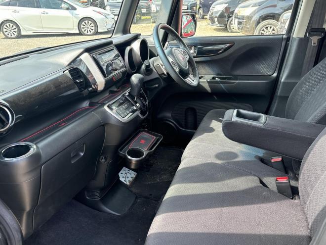 N-BOX660カスタムGターボパッケージ 4WD　ローンが不安な方＜優遇ローン＞1年保証　両側パワースライドア　ターボ車 4WD 660 5Dr