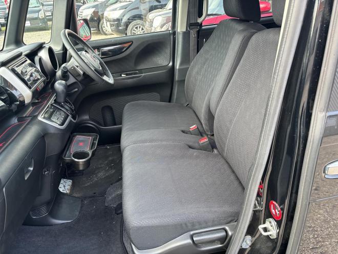 N-BOX660カスタムGターボパッケージ 4WD　ローンが不安な方＜優遇ローン＞1年保証　両側パワースライドア　ターボ車 4WD 660 5Dr