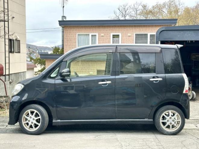 タントEXE  タイミングチェーン　フルセグナビ　純正エアロ　純正シートカバー　ETC スマートキー　HID 4WD 660 5Dr