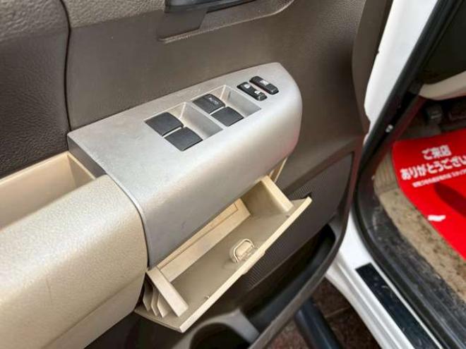 タンドラクルーマックス SR5 5.7 V8 4WD　 正規輸入車 5700