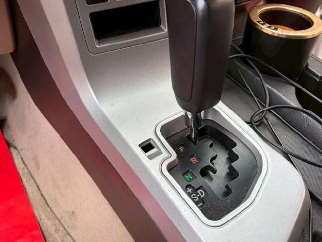 タンドラクルーマックス SR5 5.7 V8 4WD　 正規輸入車 5700