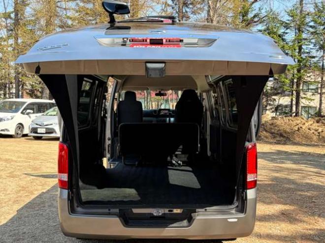 キャラバンNV350 2.5 DX スーパーロングボディ ハイルーフ ディーゼルターボ 4WD　運転席レカロシート　ETC　社外ハンドル　社外ナビ　バックカメラ　パワステ　パワーウィンドウ　ABS　キーレスエントリー　エアコン 2500