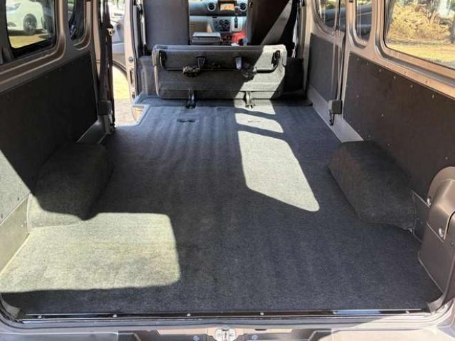 キャラバンNV350 2.5 DX スーパーロングボディ ハイルーフ ディーゼルターボ 4WD　運転席レカロシート　ETC　社外ハンドル　社外ナビ　バックカメラ　パワステ　パワーウィンドウ　ABS　キーレスエントリー　エアコン 2500