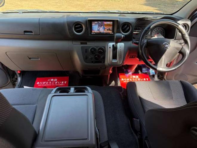 キャラバンNV350 2.5 DX スーパーロングボディ ハイルーフ ディーゼルターボ 4WD　運転席レカロシート　ETC　社外ハンドル　社外ナビ　バックカメラ　パワステ　パワーウィンドウ　ABS　キーレスエントリー　エアコン 2500