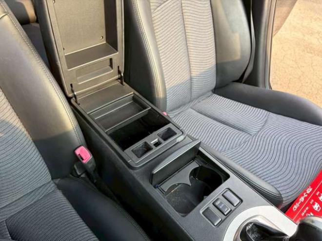 スカイライン2.5 250GT FOUR 4WD　ドライブレコーダー　ETC　パワステ　パワーウィンドウ　ナビ　電動シート　寒冷地仕様　アルミホイール　エアコン　盗難防止装置　キーレスエントリー　ABS　横滑り防止装置 2500