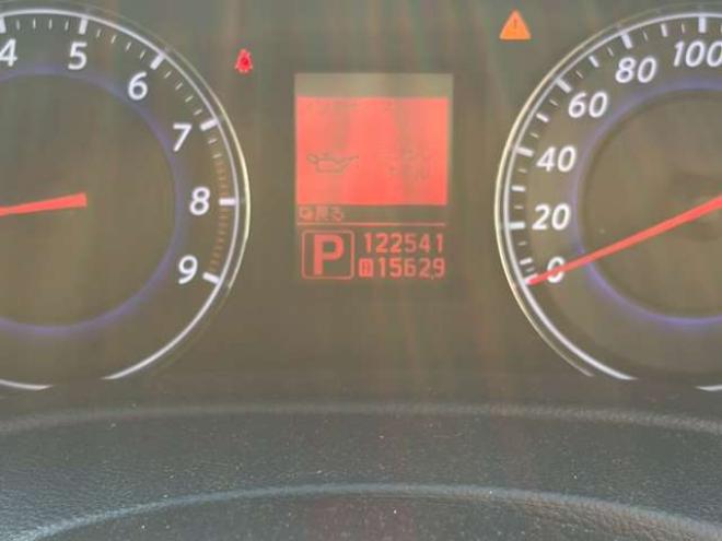 スカイライン2.5 250GT FOUR 4WD　ドライブレコーダー　ETC　パワステ　パワーウィンドウ　ナビ　電動シート　寒冷地仕様　アルミホイール　エアコン　盗難防止装置　キーレスエントリー　ABS　横滑り防止装置 2500