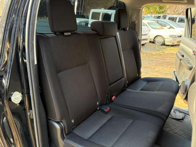 ハイラックス2.4 Z ディーゼルターボ 4WD　 2400