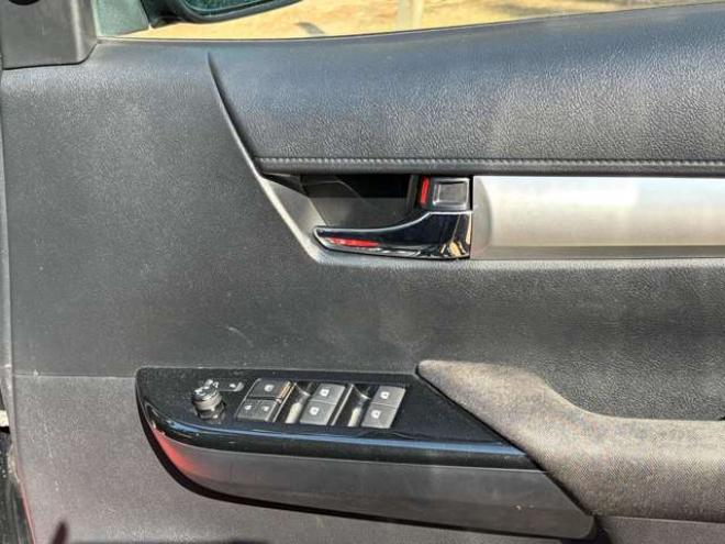 ハイラックス2.4 Z ディーゼルターボ 4WD　 2400