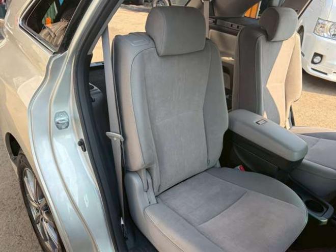 マークXジオ2.4 240G 4WD　6人乗り　3列シート　パワステ　パワーウィンドウ　純正ナビ　キーレスエントリー　ETC　バックカメラ　ABS　盗難防止装置　エアコン　電動シート　横滑り防止装置　アルミホイール 2400