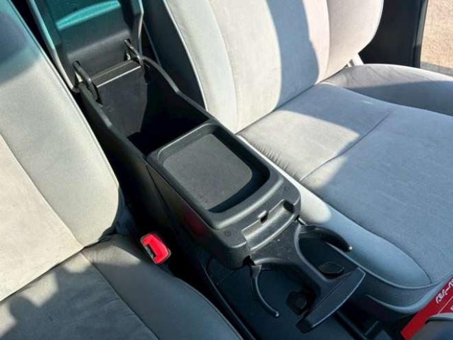 マークXジオ2.4 240G 4WD　6人乗り　3列シート　パワステ　パワーウィンドウ　純正ナビ　キーレスエントリー　ETC　バックカメラ　ABS　盗難防止装置　エアコン　電動シート　横滑り防止装置　アルミホイール 2400