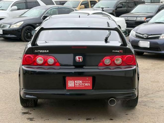 インテグラタイプR 　2.0　ワンオーナー　レカロシート　パワステ　パワーウィンドウ　純正アルミホイール　ABS　キーレスエントリー　横滑り防止装置　エアコン　盗難防止装置 2WD 2000