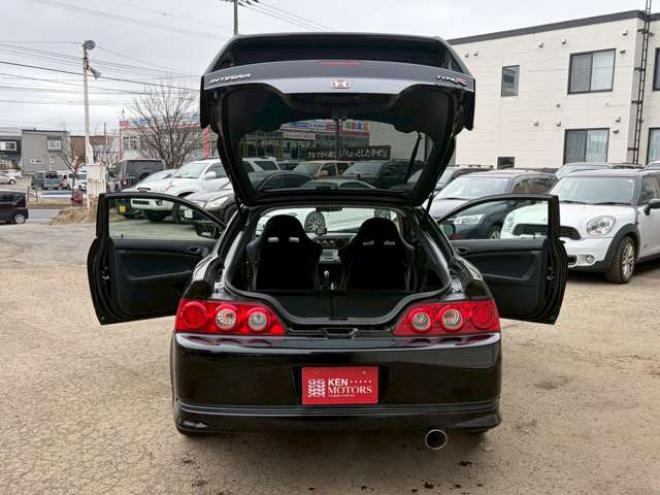 インテグラタイプR 　2.0　ワンオーナー　レカロシート　パワステ　パワーウィンドウ　純正アルミホイール　ABS　キーレスエントリー　横滑り防止装置　エアコン　盗難防止装置 2WD 2000