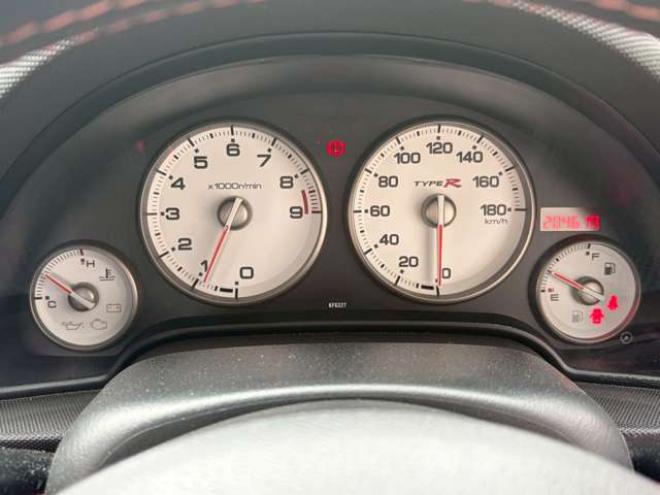 インテグラタイプR 　2.0　ワンオーナー　レカロシート　パワステ　パワーウィンドウ　純正アルミホイール　ABS　キーレスエントリー　横滑り防止装置　エアコン　盗難防止装置 2WD 2000