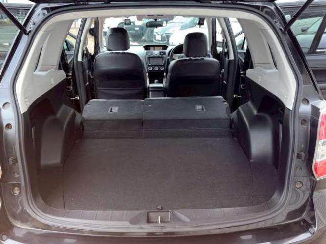 フォレスター2.0XT アイサイト 4WD　ターボ　パワステ　パワーウィンドウ　純正アルミ　ABS　キーレスエントリー　ETC　シートヒーター　社外エンジンスターター　パドルシフト　エアコン　電動シート　クルーズコントロール　盗難防止装置 2000