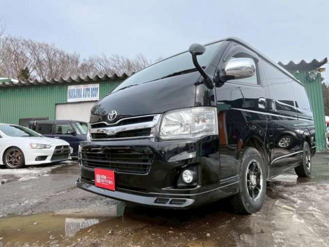ハイエース2.7 GL ロング ミドルルーフ 4WD　10人乗り　パワステ　パワーウィンドウ　エアコン　社外ナビ　後席モニター　キーレスエントリー　片側スライドドア　盗難防止装置　フロントモデリスタ 2700