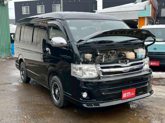 ハイエース2.7 GL ロング ミドルルーフ 4WD　10人乗り　パワステ　パワーウィンドウ　エアコン　社外ナビ　後席モニター　キーレスエントリー　片側スライドドア　盗難防止装置　フロントモデリスタ 2700