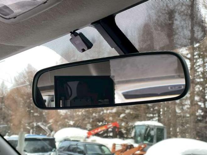 キャラバンNV350 2.5 プレミアムGX ロングボディ ディーゼルターボ 4WD　ベッドキット　スマートキー　キーレスエントリー　パワステ　パワーウィンドウ　ABS　ETC　エアコン　盗難防止装置　両側スライドドア 2500