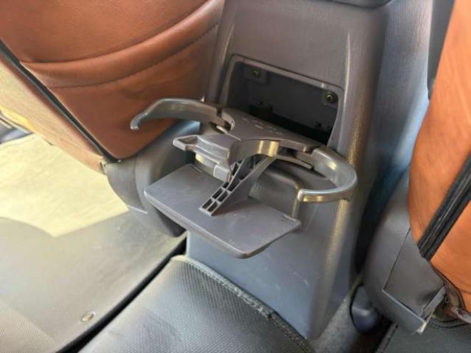 ハイラックスサーフ2.7 SSR-X Vセレクション 4WD　社外ナビ　バックカメラ　リフトアップ　社外アルミホイール　エアコン　ETC　ドライブレコーダー　パワステ　パワーウィンドウ　ABS　キーレスエントリー　ルーフレール 2700