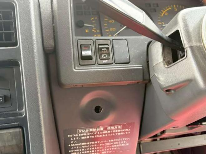 サファリ4.2 エクストラ標準ルーフグランロード ディーゼル 4WD　リフトアップ　パワステ　パワーウィンドウ　社外グリル　全塗装済　リアヒーター　デフロック　社外キーレス 4200