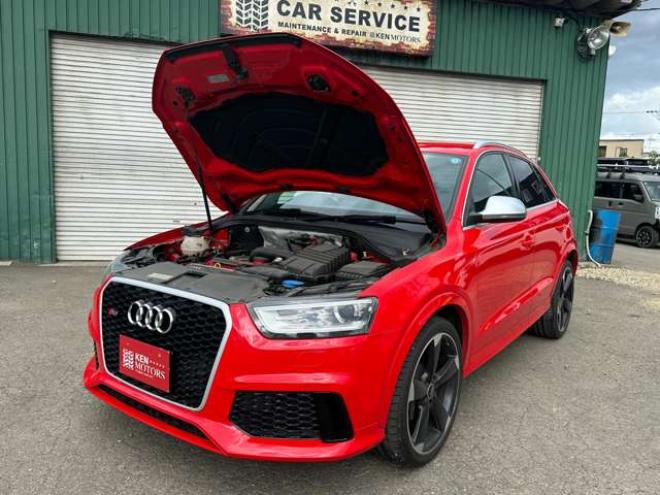 アウディRS Q3 2.5 4WD　ナビTV/Bカメラ/パワーシート/純正AW 正規輸入車 2500