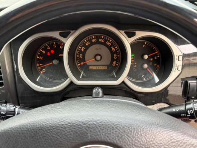 ハイラックスサーフ2.7 SSR-X リミテッド 4WD　社外アルミホイール　リフトアップ　社外ナビ　バックカメラ　ETC　寒冷地仕様　ABS　キーレスエントリー　パワステ　パワーウィンドウ　盗難防止装置　エアコン　ルーフレール 2700