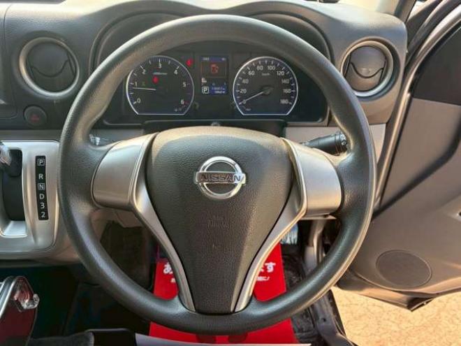 キャラバンNV350 2.5 プレミアムGX ロングボディ ディーゼルターボ 4WD　ヒッチメンバー　エンジンスターター　パワステ　パワーウィンドウ　純正ナビ　バックカメラ　ETC　社外アルミホイール　ABS　キーレスエントリー　ドライブレコーダー 2500